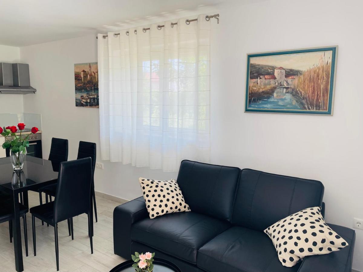 Apartment Paulina Trogir Exterior foto